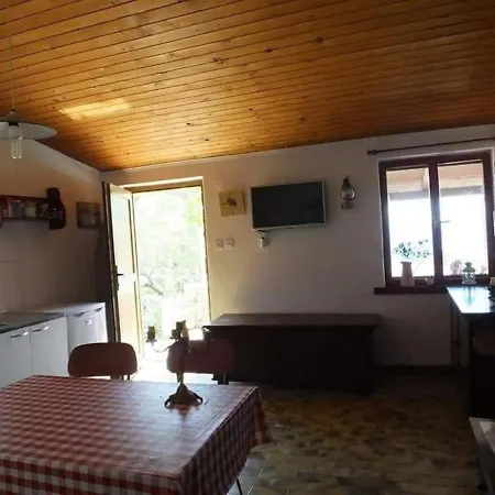 Idyllisch Gelegenes Ferienhaus Mit Meerblick Und Privatem Badesteg Mit Muring Banj