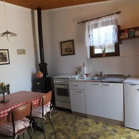 Feriehus Idyllisch Gelegenes Ferienhaus Mit Meerblick Und Privatem Badesteg Mit Muring *